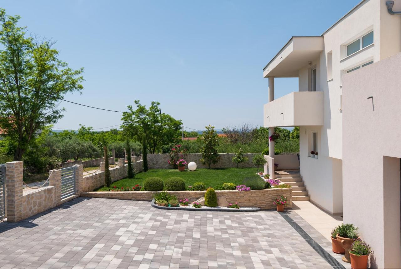 Spacious And Fully Equipped Apartment Near Zadar Smokovic Exterior photo